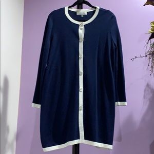 Kasper blue and white